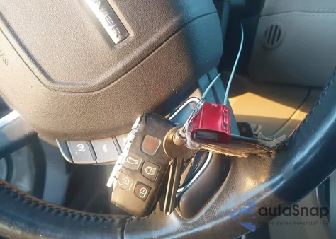 2013 Land Rover Range Rover Evoque Pure Plus z USA, uszkodzony, nr VIN SALVP1BG7DH830962